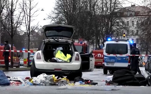 Afghan refugee drives into crowd in Munich