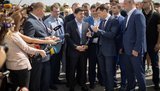 "Кошти будуть", - Зеленський пообіцяв допомогти з грошима на реконструкцію аеропорту в Дніпрі. ФОТОрепортаж