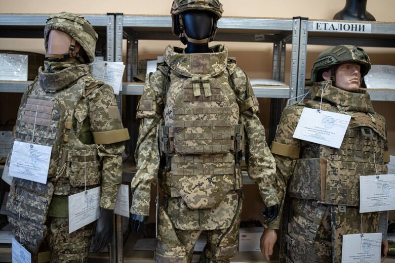 Міноборони сертифікувало перший бронежилет для військовослужбовиць 03
