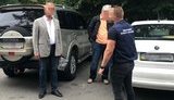 Two officials caught red-handed receiving $1.5 mln bribe. PHOTOS