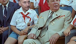 Великие писатели. Связь поколений.