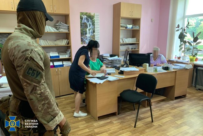 Посадові особи Сумихімпрому намагалися незаконно привласнити майно стратегічного держпідприємства, - СБУ 04