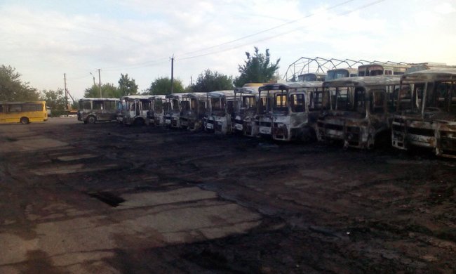12 автобусів спалили вночі в Черкаській області 01