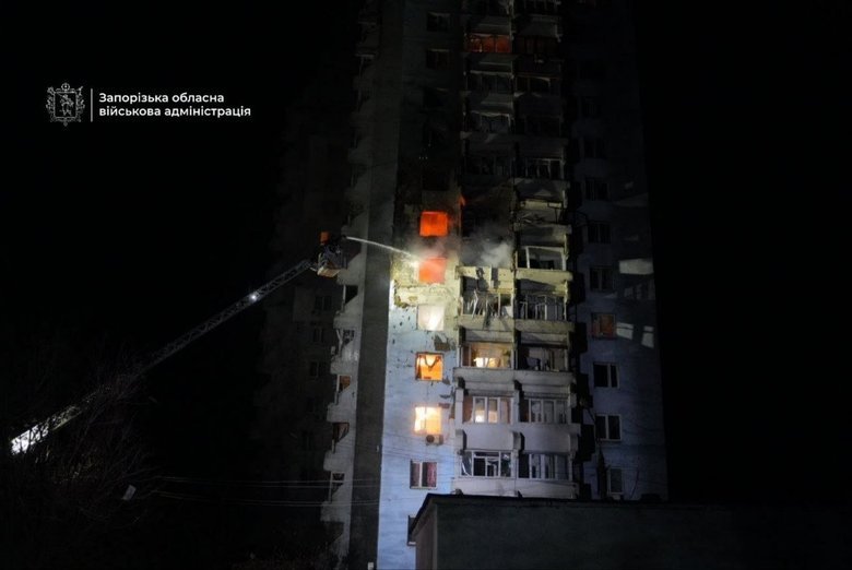 Удар по Запоріжжю: загиблий, п’ятеро поранених і пожежі
