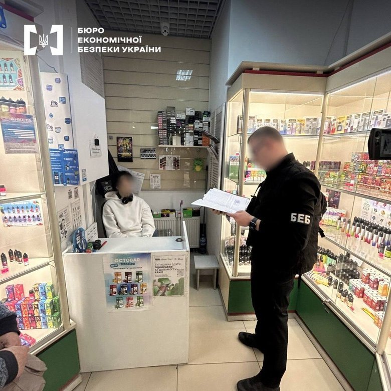 БЕБ викрило в Києві 27 точок незаконного збуту електронних сигарет