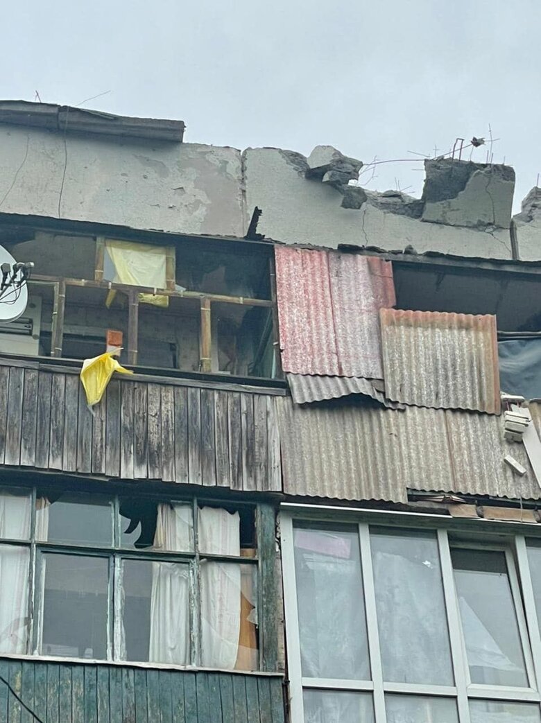 Слов’янськ обстріляли вдруге за добу. Зафіксовано 9 влучань, - мер Лях 01