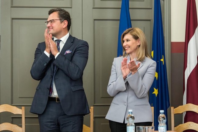 Olena Zelenska visits Ukrainian school in Riga 01
