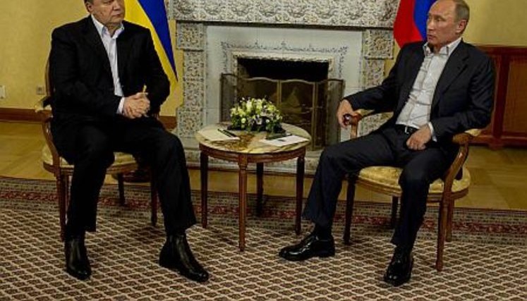Putin Hinted Yanukovych that in Two Years Migrant Workers will not be able to work in Russia