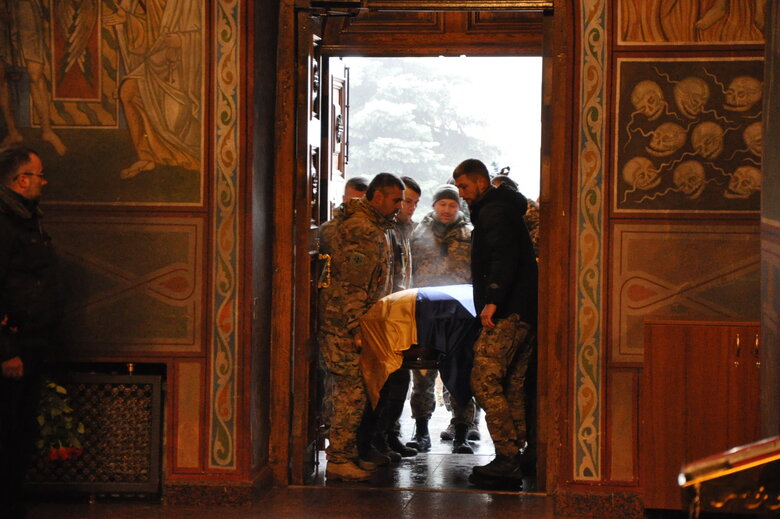 В останню путь провели захисника України Валерія Красняна із позивним Барс 01