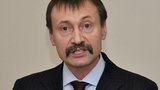 Буковинский губернатор во время служебной поездки агитировал за Партию регионов. + ВИДЕО.