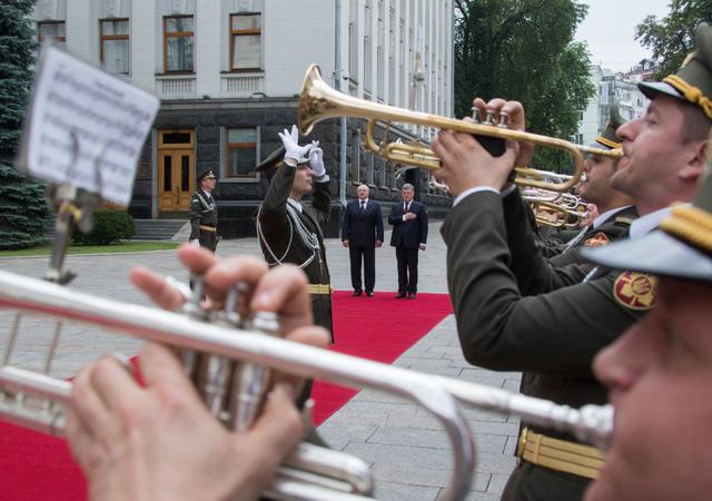 Happy to welcome Belarus president on his official visit to Ukraine, - Poroshenko meets Lukashenko 07 Happy to welcome Belarus president on his official visit to Ukraine, - Poroshenko meets Lukashenko 07
