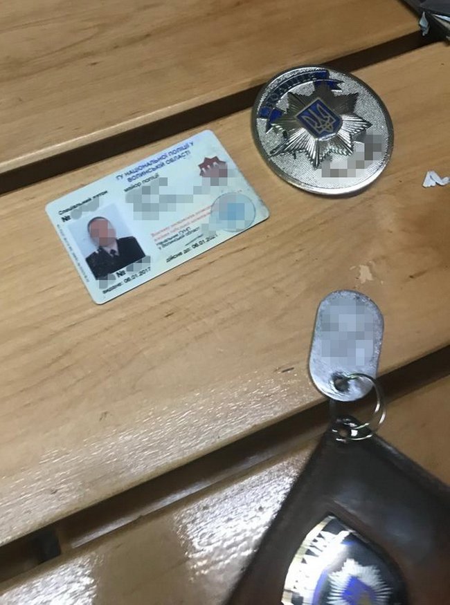 Поліцейського, який торгував амфетаміном, затримано в Луцьку, - СБУ 03