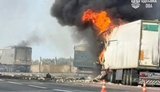 Росія атакувала автодорогу на Одещині: пошкоджено три вантажівки, є постраждалі