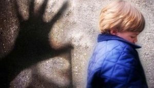 Аброськін: Дівчинка народила від діда, який ґвалтував її, поки мати була на заробітках у Польщі