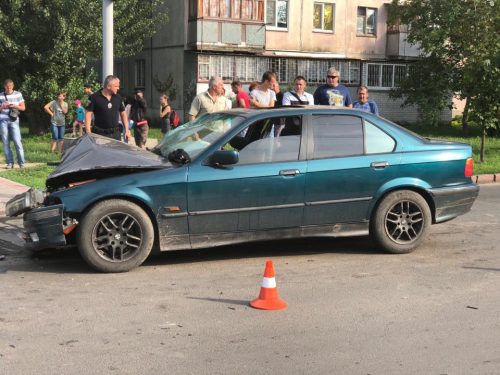 Кривава ДТП у Черкасах: дружину і сина втратив співробітник поліції, особу ймовірного винуватця встановлено 01