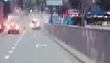 У Києві водій Chevrolet на величезній швидкості врізався в два автомобілі і вдарив маршрутку. ВІДЕО реєстратора