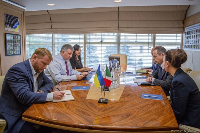 Interior minister Avakov, Italy’s ambassador La Cecilia discuss case of National Guard member Markiv 04 Interior minister Avakov, Italy’s ambassador La Cecilia discuss case of National Guard member Markiv 04