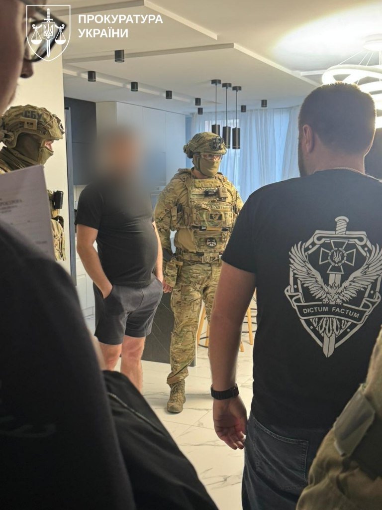 обшуки в нацполіції