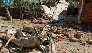 Рашисти вдарили з артилерії по Херсону: загинув чоловік, поранено 5 осіб, зокрема поліцейських. ФОТО