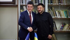 Зеленский встретился с новым президентом Румынии Даном и пригласил его посетить Украину