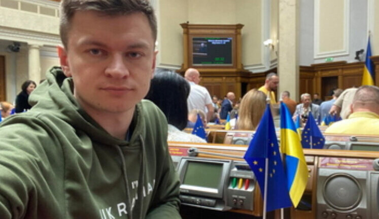 Нам погрожували, що буде як з Шабуніним: "слуга народу" Костюк оголосив про вихід із фракції