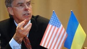Тейлор об открытии дела о давлении Джозефа Байдена на Шокина: "Украина должна быть очень осторожна". ВИДЕО