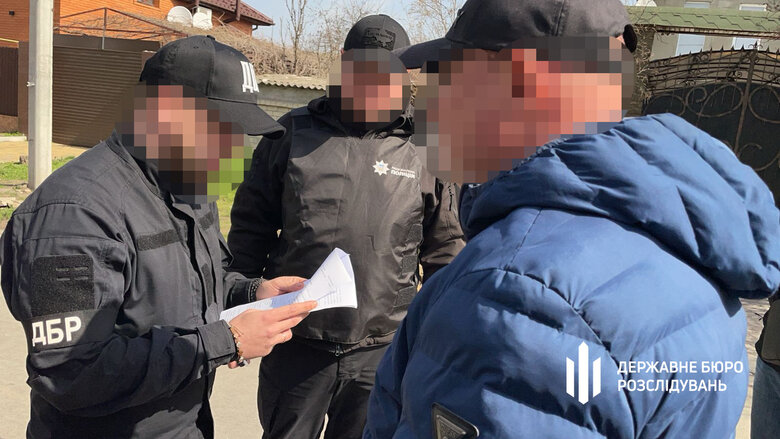 Військові посадовці нараховували фіктивні бойові