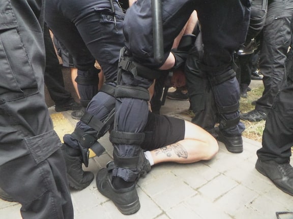 На акції на підтримку Стерненка сталися бійки між мітингувальниками і правоохоронцями: є затримані 23