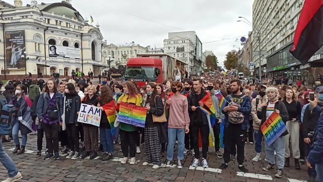 ЛГБТ-марш стартував у центрі Києва 03