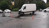 Volkswagen Crafter спровоцировал ДТП в Киеве: погибла девушка-пешеход, - СМИ. ВИДЕО+ФОТОрепортаж