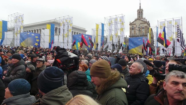 У центрі Києва відбувається марш із вимогою імпічменту 20