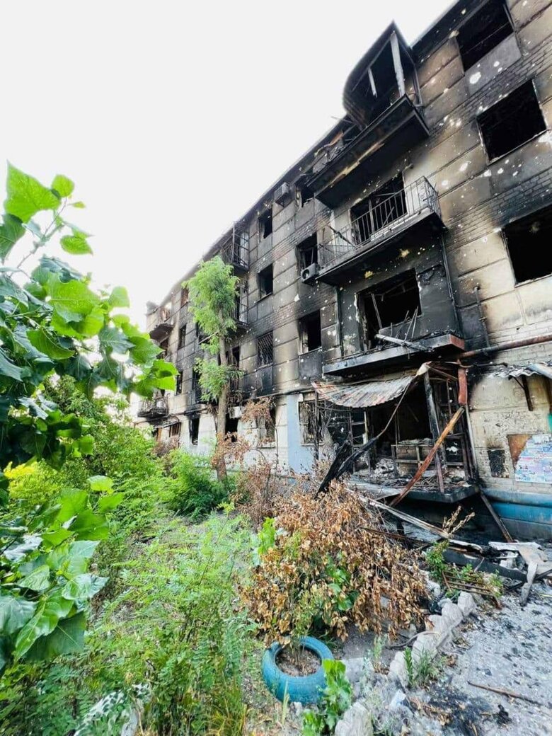 Оккупанты с использованием авиации пытаются захватить населенные пункты на границе Луганщины и Донетчины, - Гайдай 05