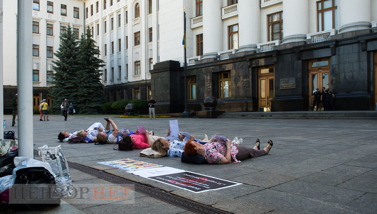 "Він вам не дзвонить - значить, його вже нема". Матері військовслужбовців розповіли про те, чому ніхто не шукає зниклих на Донбасі