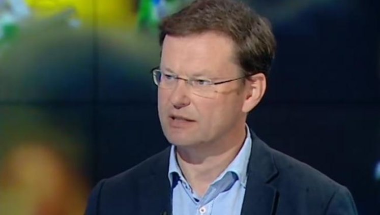 Суд визнав законним позбавлення Боровика українського громадянства
