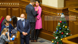 Рада отменила пленарные заседания до конца января