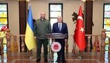 Умєров зустрівся із міністром оборони Гюлером