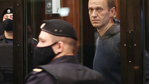 Навальный: Путин - психически нездоровый человек