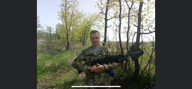 Український воїн Олександр Головатий унаслідок нещасного випадку на вокзалі в Києві втратив ноги: йому необхідна допомога, - підполковник ЗСУ Баранов 02