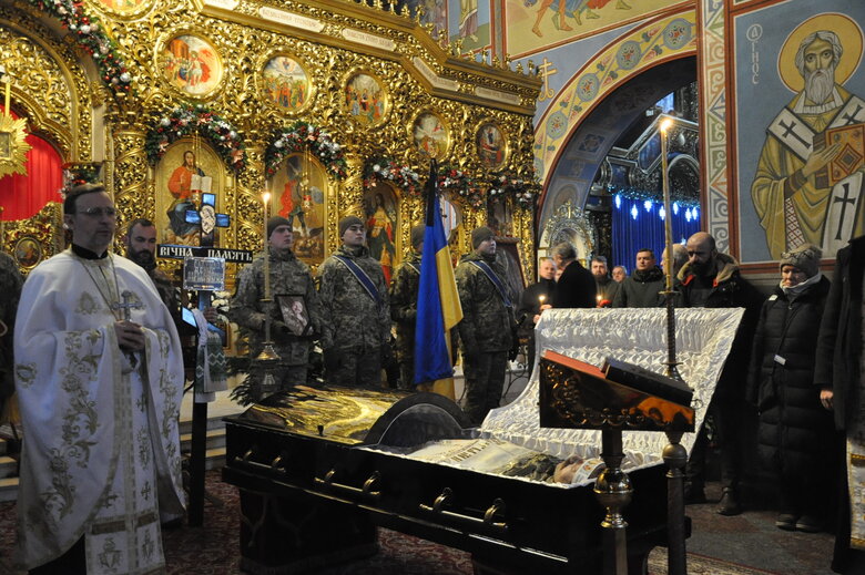 Із загиблим українським воїном Денисом Галушком попрощалися у Києві 44