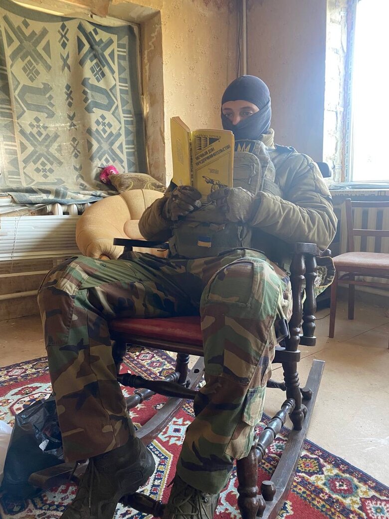 Командир екіпажу БПЛА Кара небесна Андрій Отченаш: У Кліщіївці нам вдалося коптером вивести групу, яка загубилася в повній пітьмі 05