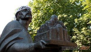 SOS! Ярослав Мудрый и Грушевский заговорили: Мы не можем молчать, когда разделяют Украину. ФОТОрепортаж