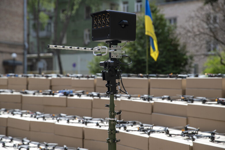 Київ передав партію дронів для Сил оборони