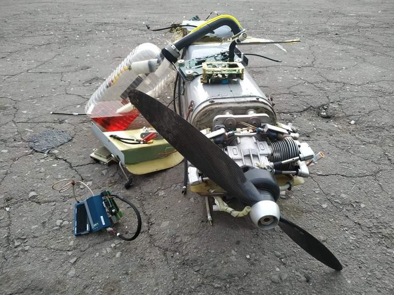 Украинские воины приземлили вражеский БПЛА Орлан-30 01