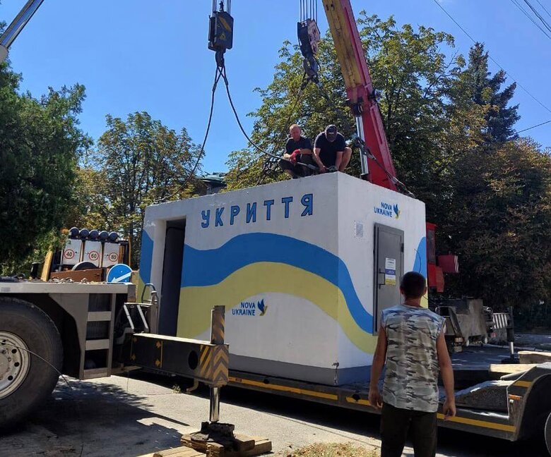 Mobile concrete shelters were installed in Beryslav and Chervony Mayak in the Kherson region 01