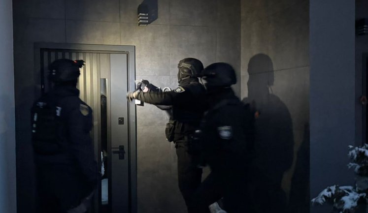 Викрито організовану групу, яка вкрала понад 13 мільйонів гривень у банків. ФОТОрепортаж