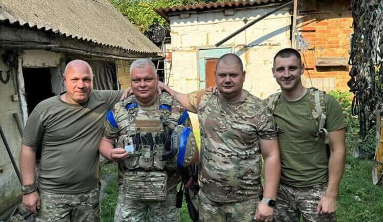 Проблеми з комплектуванням та приниження офіцерів з боку начштабу Захарова: як воює 152-га бригада під керівництвом ексвійськкома Максиміва. АУДIО