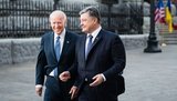 Порошенко привітав Байдена з обранням президентом США: Знайте, що в Україні у вас є хороші друзі та союзники