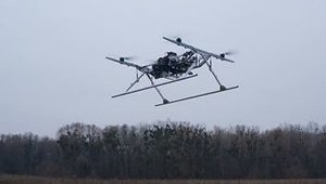 Мы построили реально уникальный беспилотник, способный летать несколько часов на сотни километров и брать на борт десятки килограмм груза, - волонтер Касьянов. ФОТОрепортаж