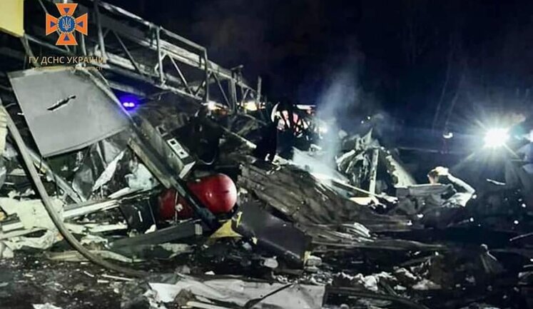 Missile attack on Dnipro: fire at gas station extinguished. PHOTO