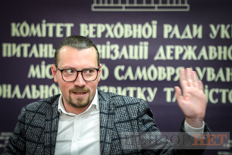 Слуга народу Віталій Безгін: В Україні є традиція, що, давайте, жоден парламент не буде досиджувати до кінця свій строк. Я не думаю, що це той випадок 08